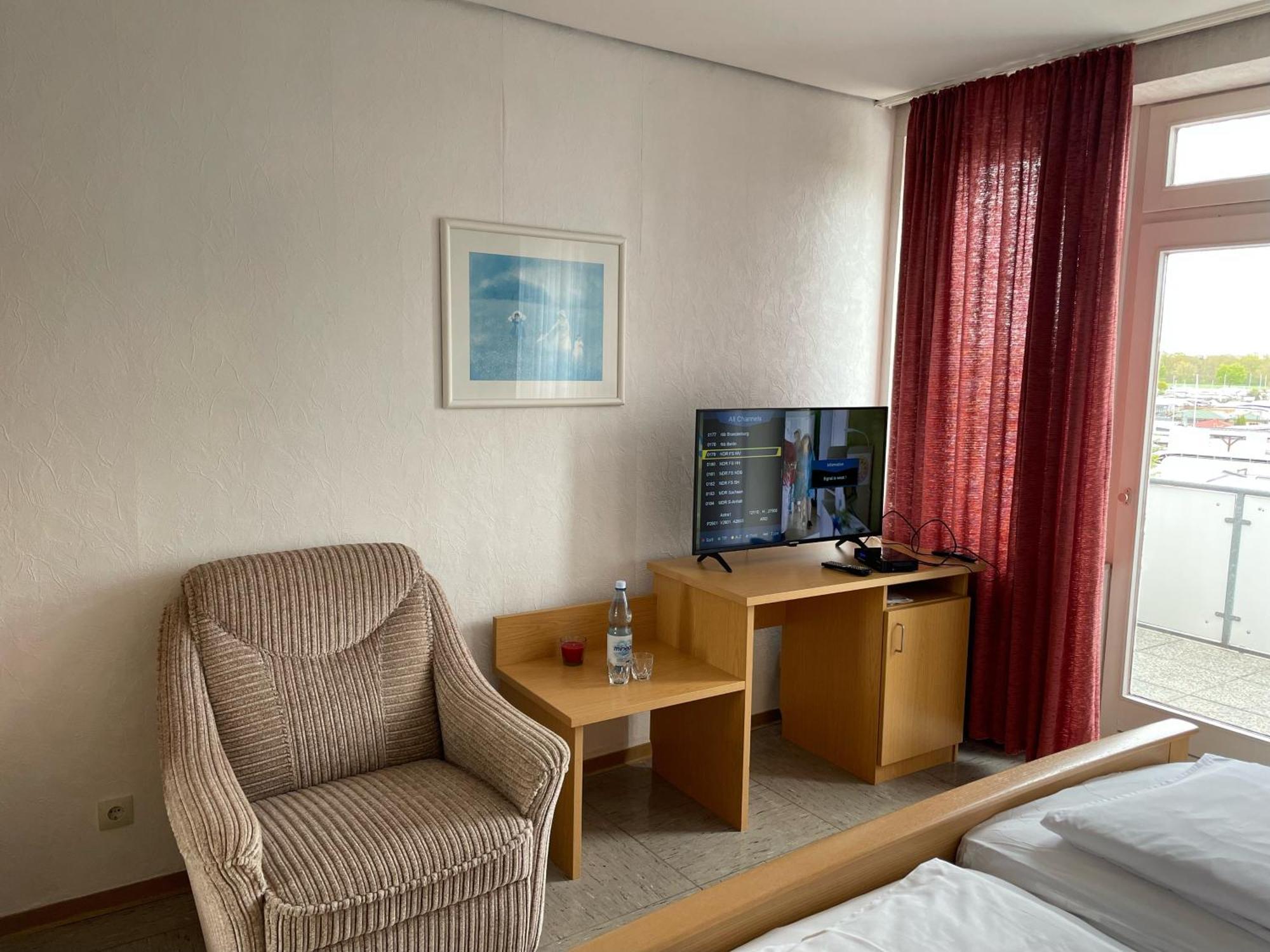 Hotel La Bella Garrel Zewnętrze zdjęcie
